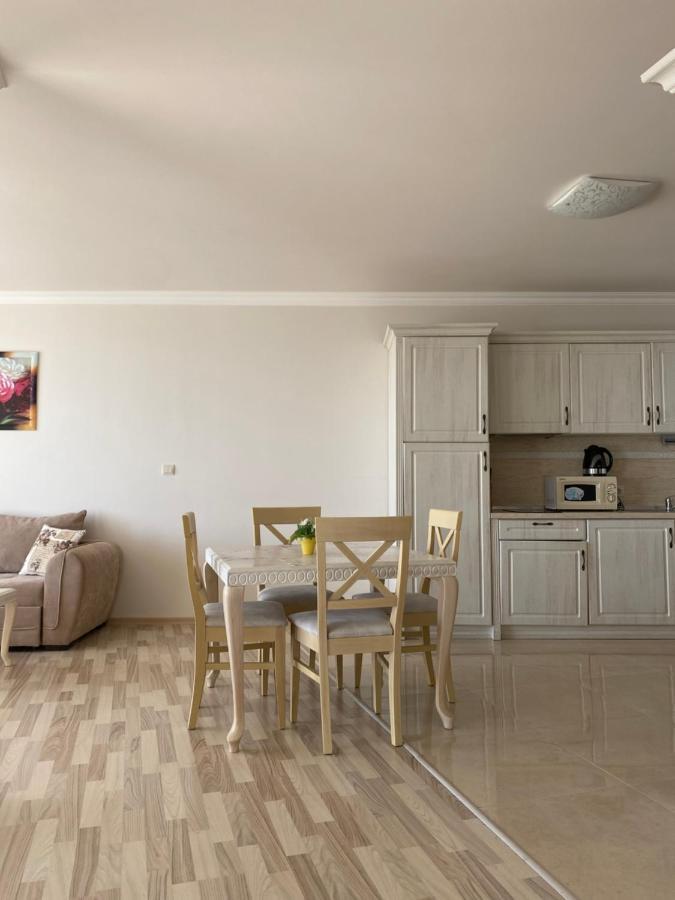 Private Super Apartments By Sea In Apart Hotel ! Pomorie Exterior foto